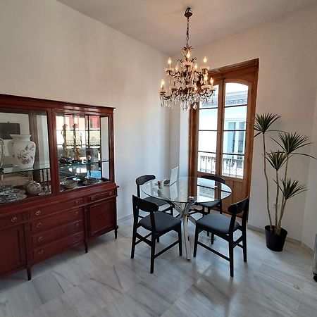 Apartamentos Almirante Hoyos Seville Ngoại thất bức ảnh