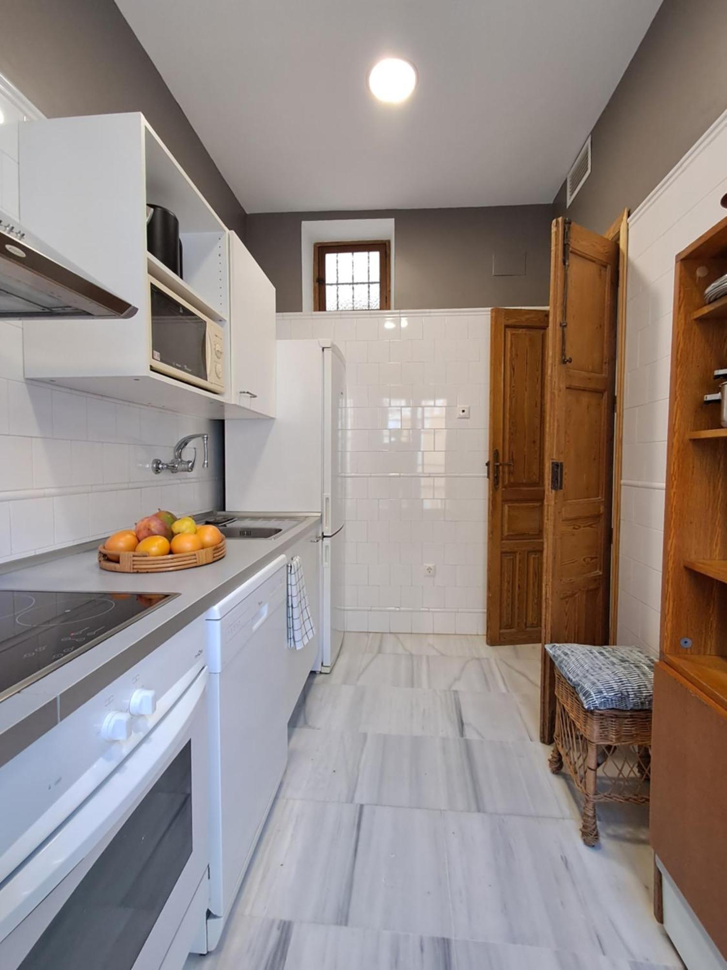 Apartamentos Almirante Hoyos Seville Ngoại thất bức ảnh