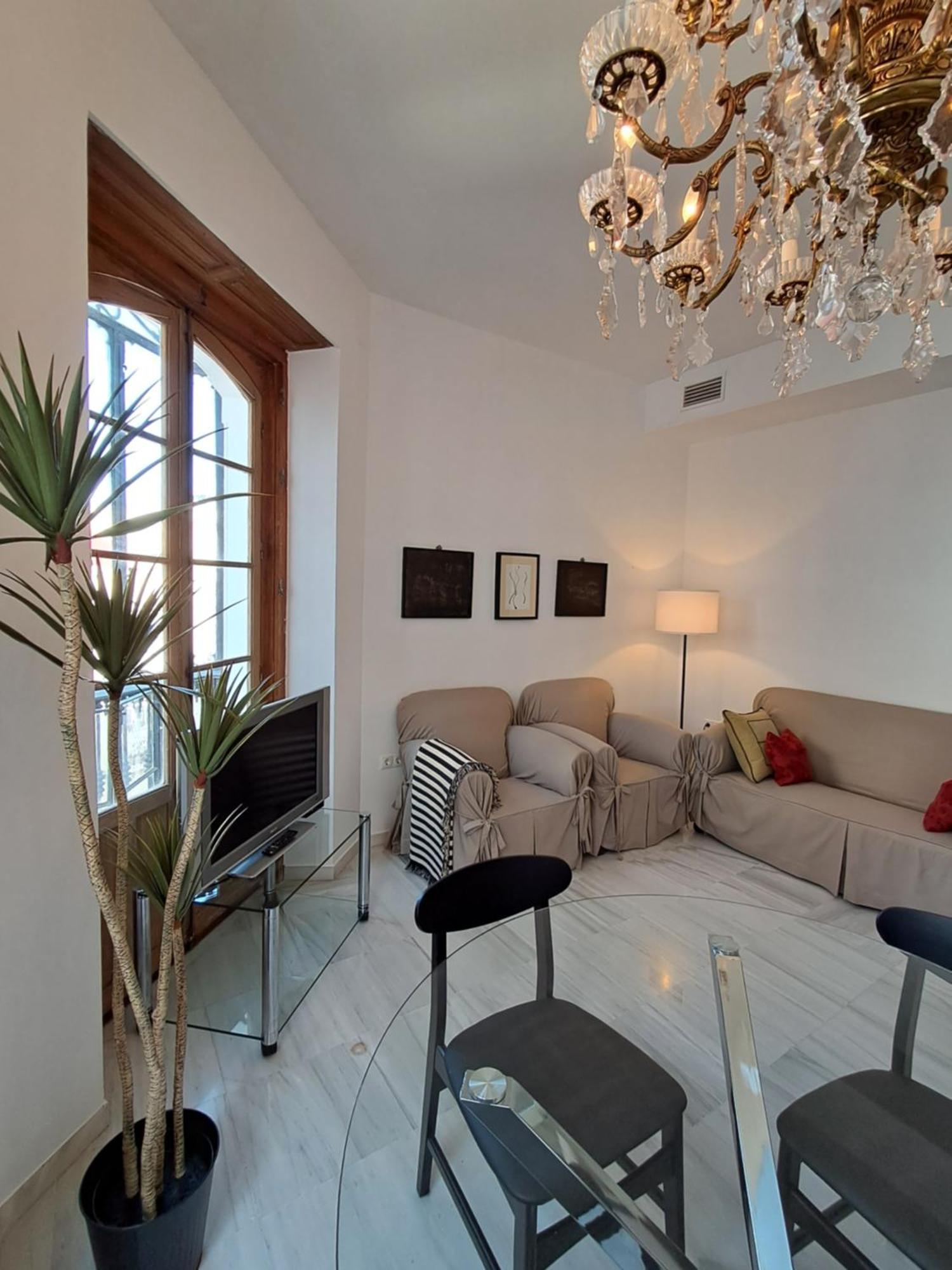 Apartamentos Almirante Hoyos Seville Ngoại thất bức ảnh